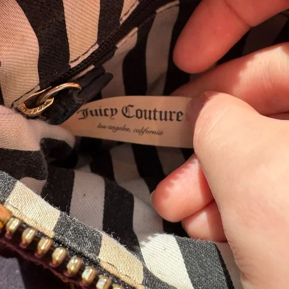 Juicy Couture Black Crossbody Bag Y2K Crest Logo - Picture 14 of 16